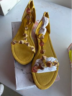 Lola Shoetique Sandals