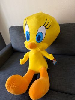 Jumbo size Tweety Bird plushie