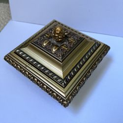 Bombay Company Trinket Box Gold Antique Finish Regency Style Finial Velvet Lined