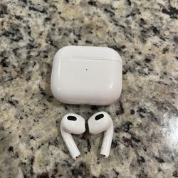 Apple AirPods 2nd Gen