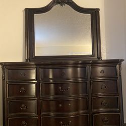 Chester Drawer Dresser & Mirror 