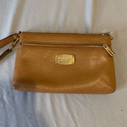 Michael Kors Wristlet 