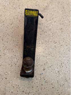 Tow hitch with ball