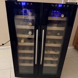 Beverage Refrigerator. Dual Temperature Controls