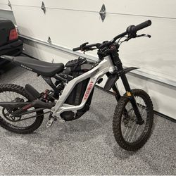 Electric Off-Road Bike – Excellent Condition