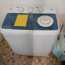 Brand new washing machine dryer excellent condition