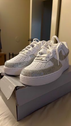 Air Force 1s size 10