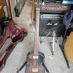 Univox Violin Bass