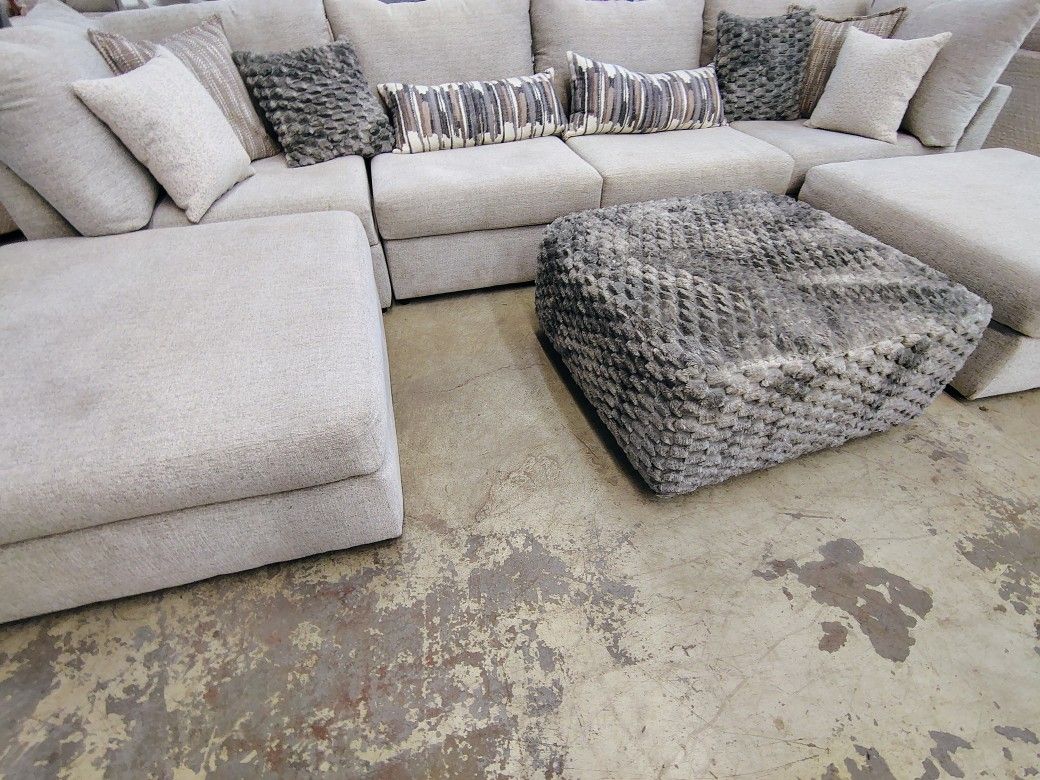 6 Piece Fully Modular Sectional