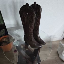 Botas