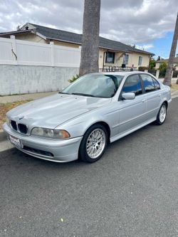 2003 BMW 530i sedan! E39