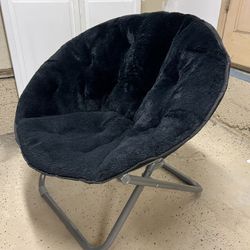 Fluffy Disc Chair