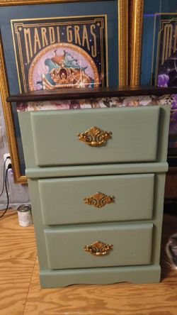 Wood dresser