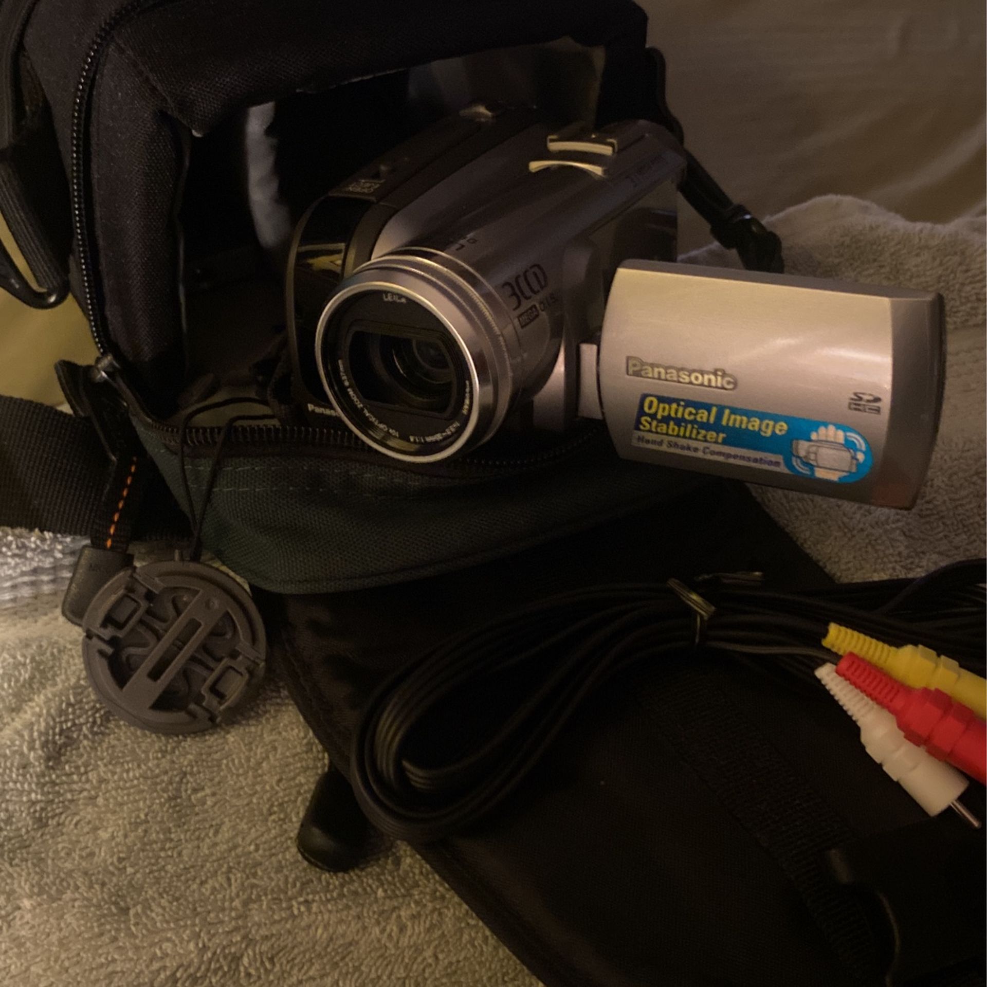 Panasonic 3CCD Leica Dicomar Camcorder