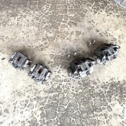 Infiniti g35 oem calipers good condition