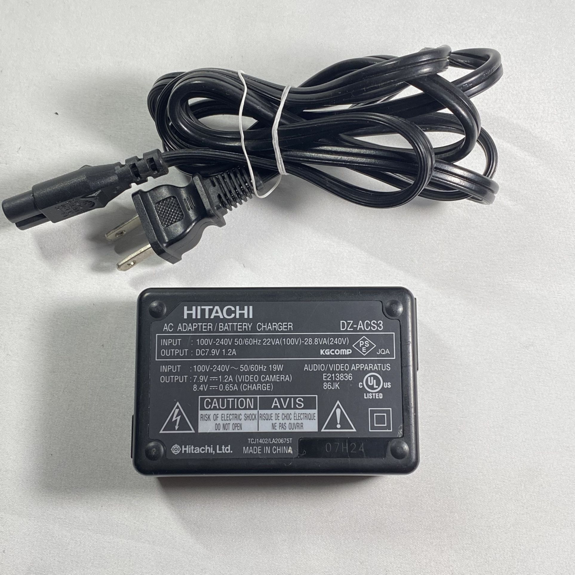 Hitachi DZACS3 AC Adapter Battery Charger Used
