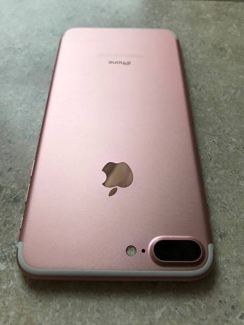 iPhone 7 plus 32GB factory unlocked, with warranty