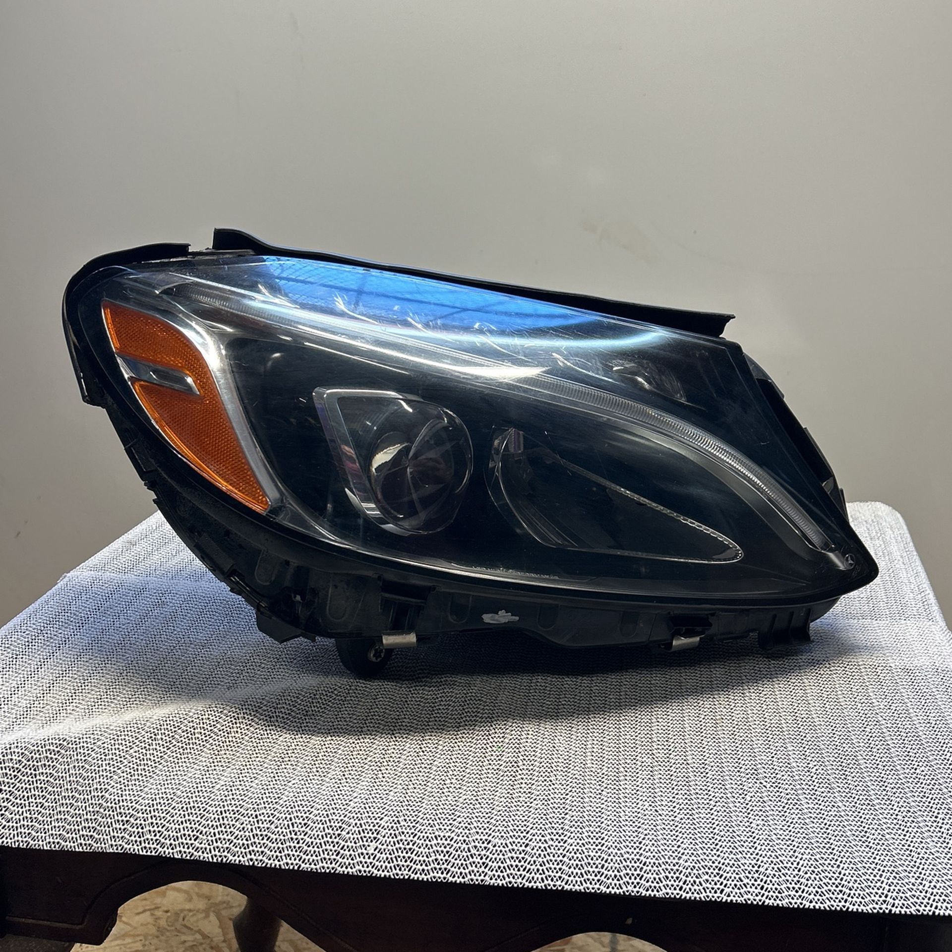 2015 - 2018  MERCEDES BENZ C CLASS W205 RIGHT PASSENGER LED HEADLIGHT OEM 