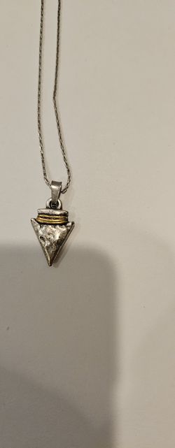 Arrowhead necklace 