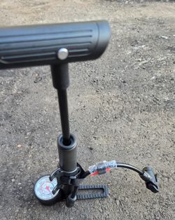 Floor Bike Pump with Pressure Gauge