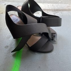 M8 Penny Loves Kenny Heels 