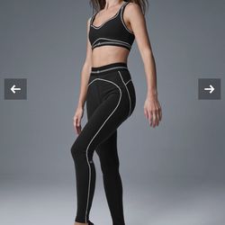 Alo Yoga Women’s Airbrush Heart Throb Bra And Leggings Black Top And Buttom Size S