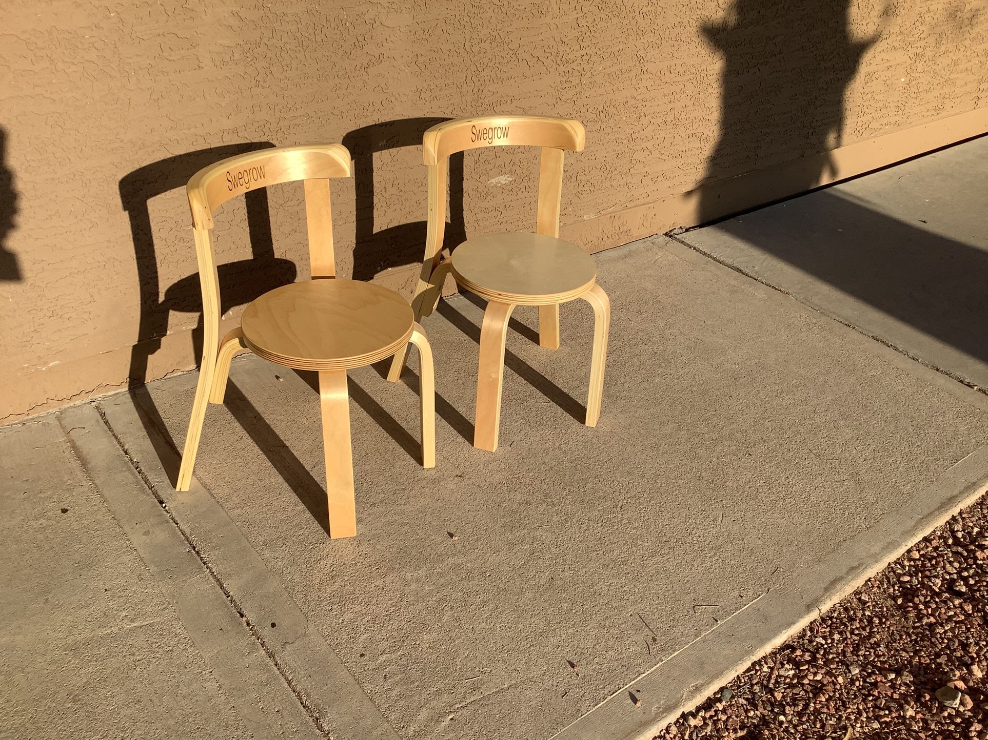 2 Kids Chairs