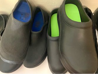4 PAIRS! Croc style Slip-Ins wSz/9 ALL$20