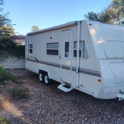 2000 Model Trail Lite Excellent In And Out Super Light Weight 