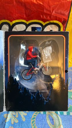 ET & Elliot W/ Bicycle NECA Figurine