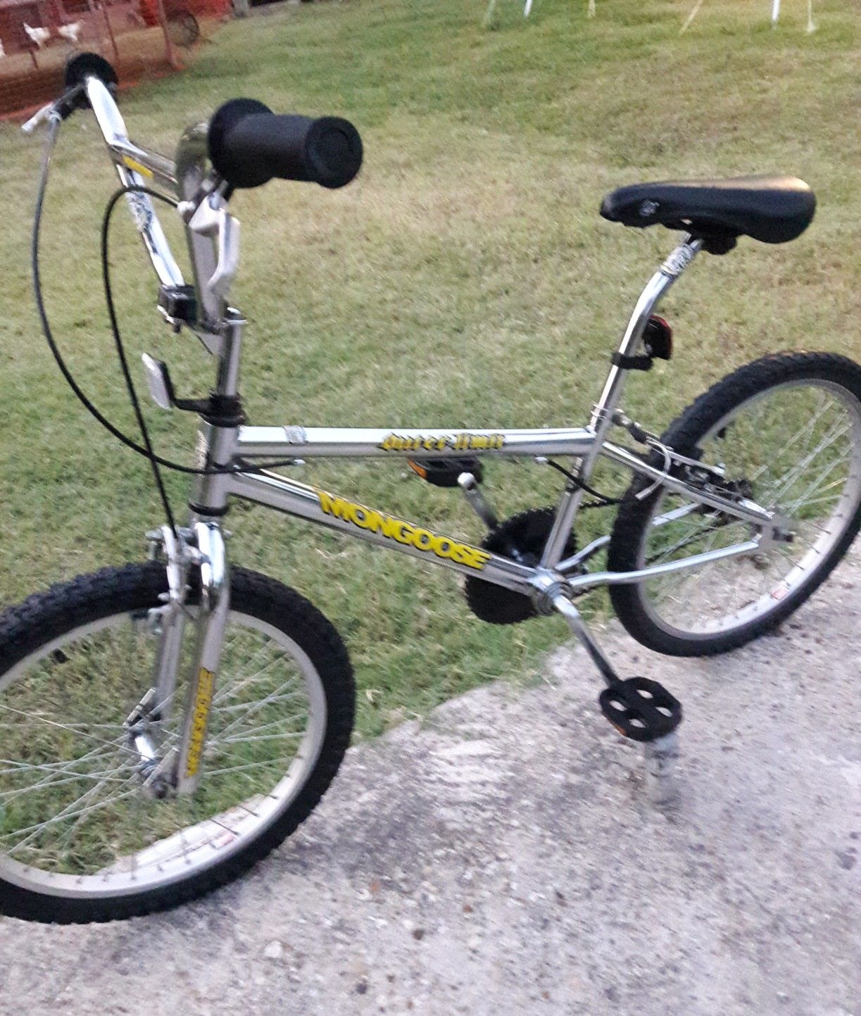 Vintage Old School Mongoose Outer Limit Bike