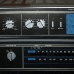 Sanyo 2 Pieces 1 Amp 1 Reciever