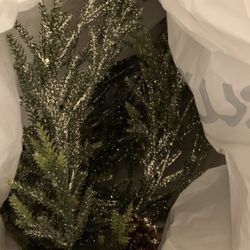 FREE Christmas Decor