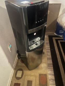 Water dispensary