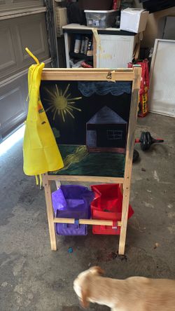 Free art easel