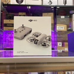 DJI Neo Fly More Combo with Controller 