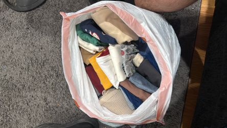 Bag of clothes for boy ages 12 months