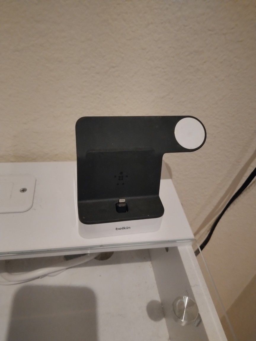 Belkin Powerhouse Charge Dock for Apple Watch & iPhone