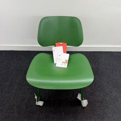 HERMAN MILLER PLYWOOD EAMES LOUNGE CHAIR 💥BRAND NEW 💥 DELIVERY AVAILABLE 
