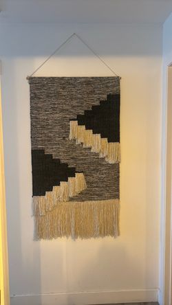 Woven wall tapestry