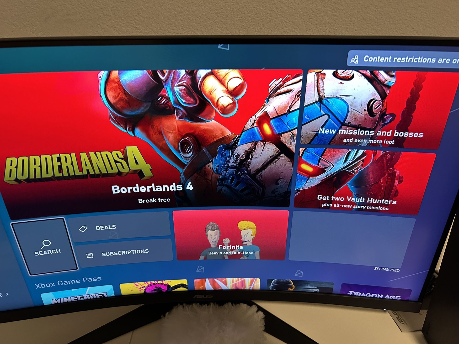 ASUS 31.5" WQHD Curved 165hz Gaming Monitor