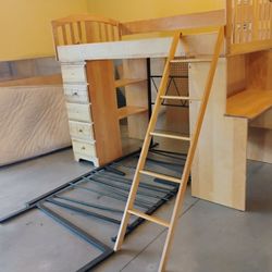 Set Of Bunk Beds Twin Over Twin $130 Delivery Is Available