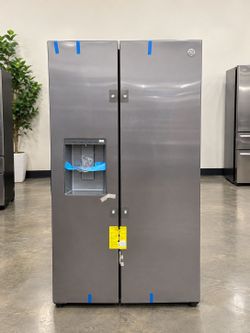 Brand new GE Side-by-Side Refrigerator with Ice and Water Dispenser