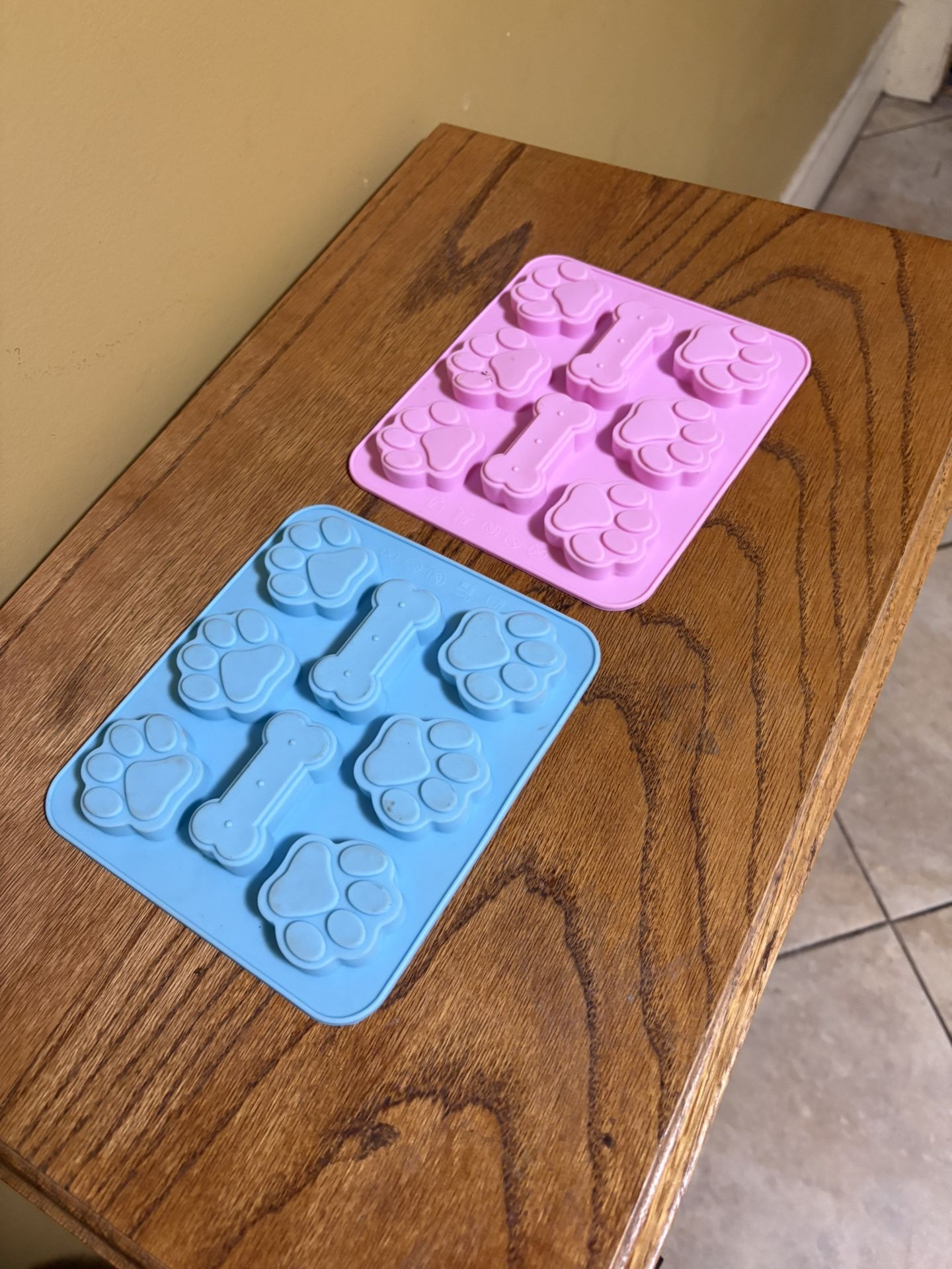 Dog Treat Molds for Baking and Freezing
