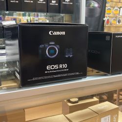 Canon R10 With 18-45mm Lens 