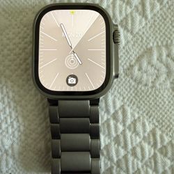 Apple Watch Ultra 2 | 49mm | Titanium Case | Titanium Link Strap