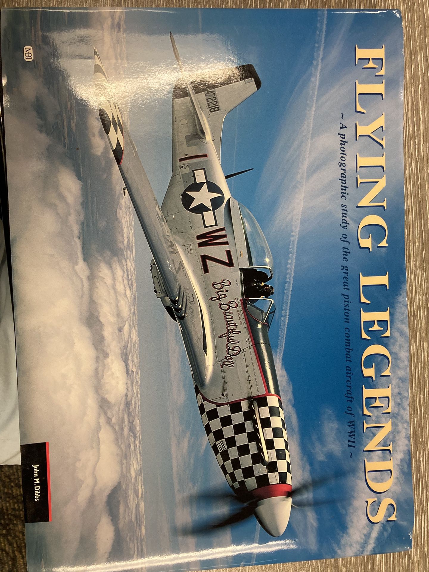 FLYING LEGENDS-À Photographic Study Of The great Piston Combat Aircraft Of WW2