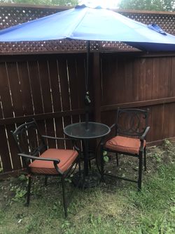 Half Umbrella Table Set