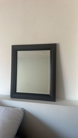 25x21 in mirror