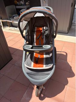 Jogger stroller